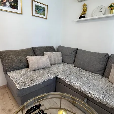 Lalica Apartment *
